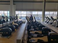 Gold’s Gym Calgary Country Hills image 3
